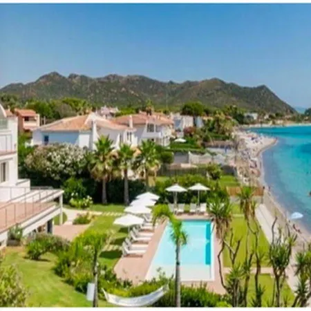 Fenandgi Luxury Hospitality At Its Finest ! *